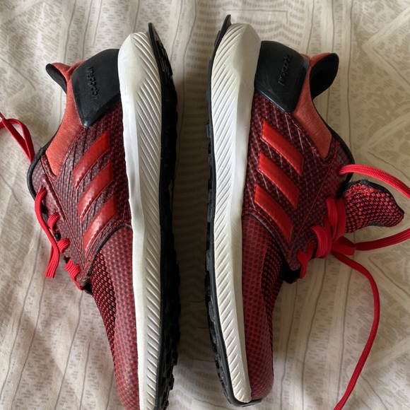 adidas Performance Boys' RapidaRun K Running Shoe, 12K US - Picture 5 of 8